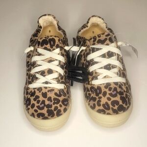 Time and Tru Brown and White Sneakers with Leopard Print #10